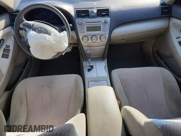 ✅ 2011 Toyota Camry LE • VIN: 4T1BF3EK6BU681744 • Lot: 76795335. Wystawiony na Copart z przebiegiem 172 823 mil. Bezpłatny archiwum sprzedaży aukcyjnych z USA i szczegółowy raport historii pojazdu na DreamBid. Zdjęcie 8.
