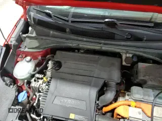 ✅ 2020 Kia Niro Touring SE • VIN: KNDCC3LC0L5421932 • Lot: 66101815. Listed on Copart with 50,627 mi. Free auction sales archive from the USA and detailed vehicle history report at DreamBid. Image 16.