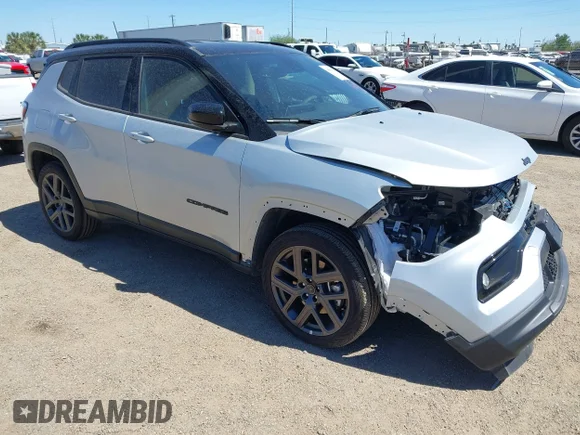 ✅ 2026 Jeep Compass Limited Altitude • VIN: 3C4NJDCN2TT184155 • Лот: 44591310. Опубліковано раніше на IAAI з пробігом 6 652 миль. Безкоштовний доступ до архіву аукціонних продажів зі США та докладний звіт про історію автомобіля на DreamBid. Зображення 1.