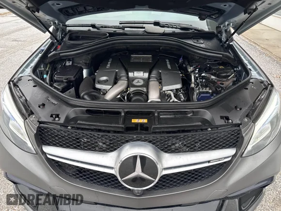 ✅ 2018 Mercedes-Benz GLE 63 S AMG • VIN: 4JGED7FB9JA099811 • Lot: 43887369. Wystawiony na IAAI z przebiegiem 84 852 mil. Bezpłatny archiwum sprzedaży aukcyjnych z USA i szczegółowy raport historii pojazdu na DreamBid. Zdjęcie 10.