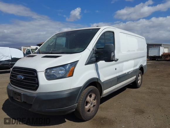 ✅ 2019 Ford Transit • VIN: 1FTYR1YG5KKB48278 • Lot: 43051740. Wystawiony na IAAI z przebiegiem 84 769 mil. Bezpłatny archiwum sprzedaży aukcyjnych z USA i szczegółowy raport historii pojazdu na DreamBid. Zdjęcie 6.