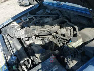 ✅ 2000 Ford Explorer XLT • VIN: 1FMZU63E4YZB16522 • Lot: 41104271. Wystawiony na IAAI z przebiegiem 259 369 mil. Bezpłatny archiwum sprzedaży aukcyjnych z USA i szczegółowy raport historii pojazdu na DreamBid. Zdjęcie 14.