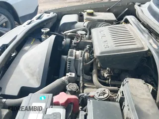 ✅ 2005 Jeep Grand Cherokee Laredo • VIN: 1J4HR48N15C690907 • Lot: 43644941. Listed on IAAI with 252,137 mi. Free auction sales archive from the USA and detailed vehicle history report at DreamBid. Image 19.