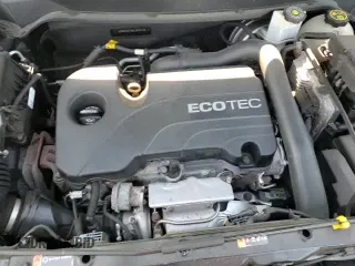 ✅ 2019 Chevrolet Equinox LS • VIN: 3GNAXSEV2KL249414 • Лот: 71183095. Опубликован ранее на Copart с пробегом 106 993 миль. Бесплатный доступ к архиву аукционных продаж из США и подробный отчёт об истории автомобиля на DreamBid. Изображение 16.