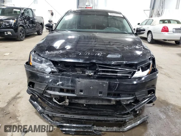 ✅ 2017 Volkswagen Jetta SEL • VIN: 3VWL17AJ5HM407781 • Lot: 46617213. Wystawiony na Copart z przebiegiem 89 389 mil. Bezpłatny archiwum sprzedaży aukcyjnych z USA i szczegółowy raport historii pojazdu na DreamBid. Zdjęcie 5.