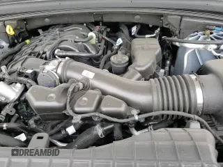 ✅ 2025 Jeep Grand Cherokee Overland • VIN: 1C4RJKDGXS8660784 • Lot: 68362935. Wystawiony na Copart z przebiegiem 5 282 mil. Bezpłatny archiwum sprzedaży aukcyjnych z USA i szczegółowy raport historii pojazdu na DreamBid. Zdjęcie 16.