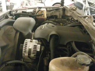 ✅ 2002 GMC Sierra 2500 SL • VIN: 1GDHC24U52E123393 • Lot: 42335409. Wystawiony na IAAI z przebiegiem 95 653 mil. Bezpłatny archiwum sprzedaży aukcyjnych z USA i szczegółowy raport historii pojazdu na DreamBid. Zdjęcie 13.