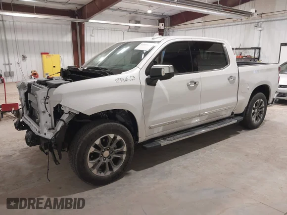 ✅ 2024 Chevrolet Silverado 1500 High Country • VIN: 1GCUDJED3RZ245620 • Lot: 41969684. Wystawiony na IAAI z przebiegiem 7 604 mil. Bezpłatny archiwum sprzedaży aukcyjnych z USA i szczegółowy raport historii pojazdu na DreamBid. Zdjęcie 2.
