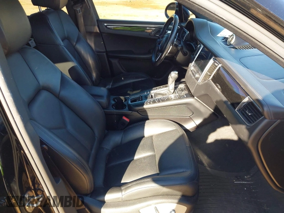 ✅ 2018 Porsche Macan • VIN: WP1AA2A55JLB02237 • Lot: 43992946. Wystawiony na IAAI z przebiegiem 93 860 mil. Bezpłatny archiwum sprzedaży aukcyjnych z USA i szczegółowy raport historii pojazdu na DreamBid. Zdjęcie 5.