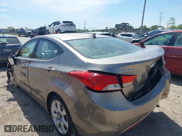 ✅ 2013 Hyundai Elantra GLS • VIN: 5NPDH4AE5DH180600 • Lot: 45245183. Wystawiony na IAAI z przebiegiem 152 541 mil. Bezpłatny archiwum sprzedaży aukcyjnych z USA i szczegółowy raport historii pojazdu na DreamBid. Zdjęcie 3.