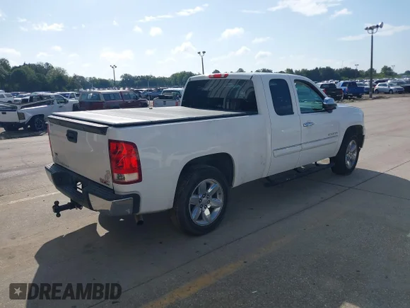 ✅ 2013 GMC Sierra 1500 SLE • VIN: 1GTR1VE07DZ106845 • Lot: 43244126. Wystawiony na IAAI z przebiegiem 180 550 mil. Bezpłatny archiwum sprzedaży aukcyjnych z USA i szczegółowy raport historii pojazdu na DreamBid. Zdjęcie 4.