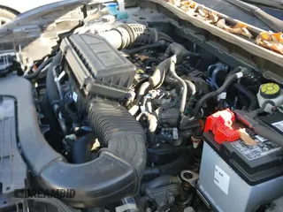 ✅ 2024 Ford Escape ST-Line • VIN: 1FMCU9MN8RUA26679 • Lot: 43486522. Wystawiony na IAAI z przebiegiem 26 490 mil. Bezpłatny archiwum sprzedaży aukcyjnych z USA i szczegółowy raport historii pojazdu na DreamBid. Zdjęcie 19.