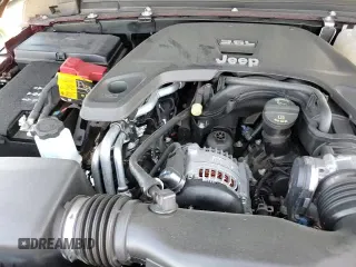 ✅ 2021 Jeep Gladiator Rubicon • VIN: 1C6JJTBGXML539332 • Lot: 66330065. Listed on Copart with 28,555 mi. Free auction sales archive from the USA and detailed vehicle history report at DreamBid. Image 14.