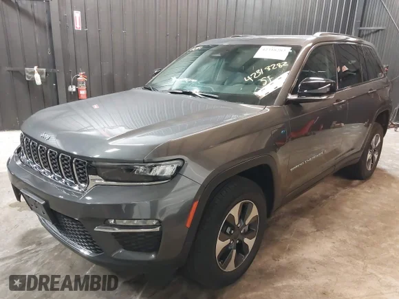 ✅ 2022 Jeep Grand Cherokee • VIN: 1C4RJYB69N8715159 • Lot: 42318282. Wystawiony na IAAI z przebiegiem 20 857 mil. Bezpłatny archiwum sprzedaży aukcyjnych z USA i szczegółowy raport historii pojazdu na DreamBid. Zdjęcie 2.