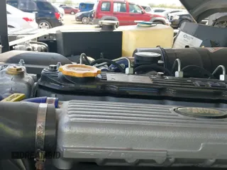 ✅ 1981 Land Rover Defender • VIN: SALLBCMV1AA132562 • Lot: 43193325. Listed on IAAI with Not provided. Free auction sales archive from the USA and detailed vehicle history report at DreamBid. Image 18.