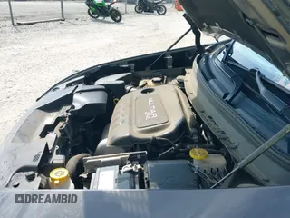 ✅ 2018 Jeep Cherokee Latitude • VIN: 1C4PJLCB9JD588274 • Lot: 43191097. Wystawiony na IAAI z przebiegiem 66 145 mil. Bezpłatny archiwum sprzedaży aukcyjnych z USA i szczegółowy raport historii pojazdu na DreamBid. Zdjęcie 19.