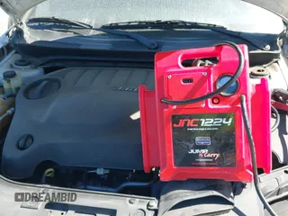 ✅ 2014 Chrysler 200 Limited • VIN: 1C3CCBCG4EN192725 • Lot: 43416154. Wystawiony na IAAI z przebiegiem 143 170 mil. Bezpłatny archiwum sprzedaży aukcyjnych z USA i szczegółowy raport historii pojazdu na DreamBid. Zdjęcie 12.