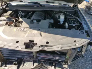 ✅ 2019 Chevrolet Tahoe LT • VIN: 1GNSCBKC3KR293627 • Lot: 85116235. Listed on Copart with 125,277 mi. Free auction sales archive from the USA and detailed vehicle history report at DreamBid. Image 15.