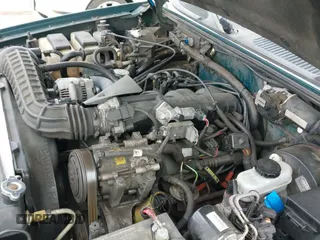 ✅ 1995 Ford Explorer Eddie Bauer • VIN: 1FMDU34X2SUB37883 • Lot: 41918895. Wystawiony na IAAI z przebiegiem 253 154 mil. Bezpłatny archiwum sprzedaży aukcyjnych z USA i szczegółowy raport historii pojazdu na DreamBid. Zdjęcie 13.