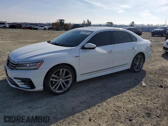 ✅ 2019 Volkswagen Passat SE R-Line • VIN: 1VWMA7A37KC010135 • Lot: 74814805. Wystawiony na Copart z przebiegiem 113 534 mil. Bezpłatny archiwum sprzedaży aukcyjnych z USA i szczegółowy raport historii pojazdu na DreamBid. Zdjęcie 1.