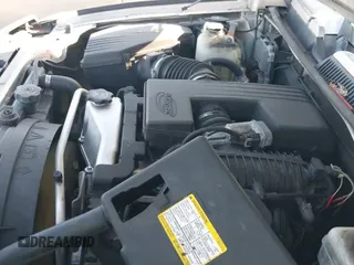 ✅ 2006 Hummer H3 • VIN: 5GTDN136168277560 • Lot: 43156640. Wystawiony na IAAI z przebiegiem 161 811 mil. Bezpłatny archiwum sprzedaży aukcyjnych z USA i szczegółowy raport historii pojazdu na DreamBid. Zdjęcie 13.