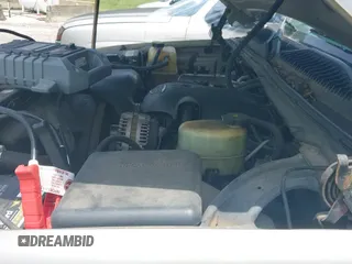 ✅ 2001 Chevrolet Silverado 2500HD LS • VIN: 1GCHK29U71E248247 • Лот: 42774273. Опубликован ранее на IAAI с пробегом 343 169 миль. Бесплатный доступ к архиву аукционных продаж из США и подробный отчёт об истории автомобиля на DreamBid. Изображение 12.