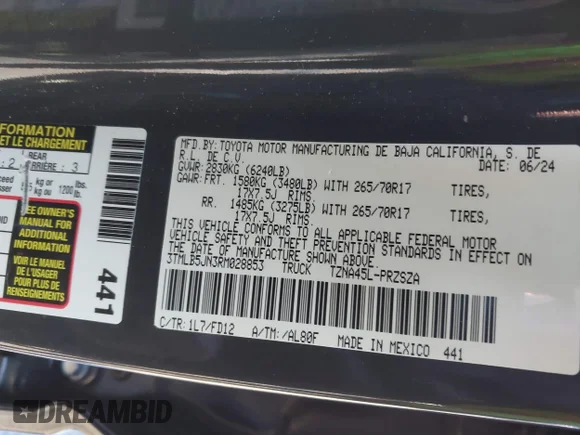 ✅ 2024 Toyota Tacoma SR5 • VIN: 3TMLB5JN3RM028853 • Lot: 40990601. Wystawiony na IAAI z przebiegiem 10 095 mil. Bezpłatny archiwum sprzedaży aukcyjnych z USA i szczegółowy raport historii pojazdu na DreamBid. Zdjęcie 9.