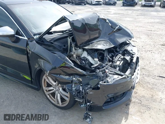 ✅ 2015 Audi S3 Prestige • VIN: WAUFFGFF9F1072585 • Lot: 42295708. Wystawiony na IAAI z przebiegiem 149 121 mil. Bezpłatny archiwum sprzedaży aukcyjnych z USA i szczegółowy raport historii pojazdu na DreamBid. Zdjęcie 6.