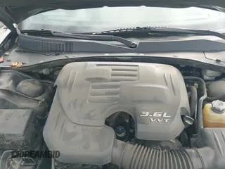 ✅ 2014 Chrysler 300 Uptown Edition • VIN: 2C3CCAAG7EH200869 • Лот: 43549692. Опубликован ранее на IAAI с пробегом 184 664 миль. Бесплатный доступ к архиву аукционных продаж из США и подробный отчёт об истории автомобиля на DreamBid. Изображение 20.