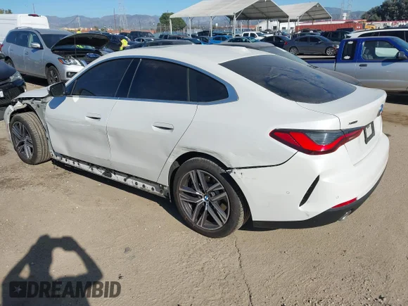 ✅ 2025 BMW 4 Series 430i xDrive • VIN: WBA33FB03SFU06517 • Lot: 43808382. Wystawiony na IAAI z przebiegiem 13 156 mil. Bezpłatny archiwum sprzedaży aukcyjnych z USA i szczegółowy raport historii pojazdu na DreamBid. Zdjęcie 3.