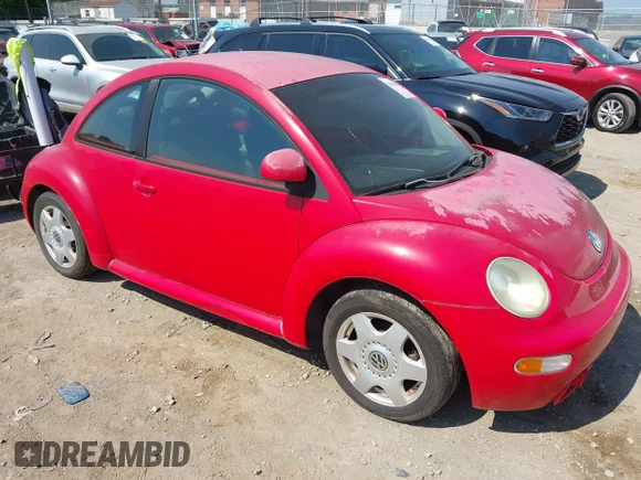 ✅ 1998 Volkswagen Beetle • VIN: 3VWBB61C2WM026293 • Lot: 42968938. Wystawiony na IAAI z przebiegiem 128 478 mil. Bezpłatny archiwum sprzedaży aukcyjnych z USA i szczegółowy raport historii pojazdu na DreamBid. Zdjęcie 1.