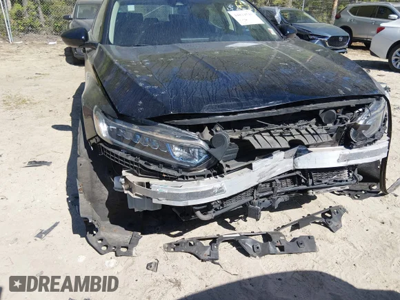 ✅ 2018 Honda Accord • VIN: 1HGCV3F1XJA000391 • Lot: 44814543. Wystawiony na IAAI z przebiegiem Nie podano. Bezpłatny archiwum sprzedaży aukcyjnych z USA i szczegółowy raport historii pojazdu na DreamBid. Zdjęcie 6.