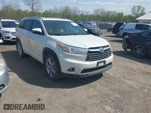 ✅ 2015 Toyota Highlander Limited Platinum • VIN: 5TDDKRFH4FS203864 • Lot: 44895714. Listed on IAAI with 183,341 mi. Free auction sales archive from the USA and detailed vehicle history report at DreamBid. Image 1.