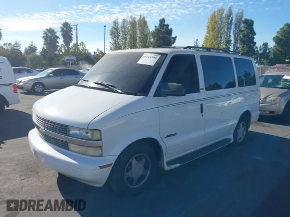 ✅ 2002 Chevrolet Astro • VIN: 1GNDM19X72B125295 • Lot: 40714590. Wystawiony na IAAI z przebiegiem 190 607 mil. Bezpłatny archiwum sprzedaży aukcyjnych z USA i szczegółowy raport historii pojazdu na DreamBid. Zdjęcie 2.