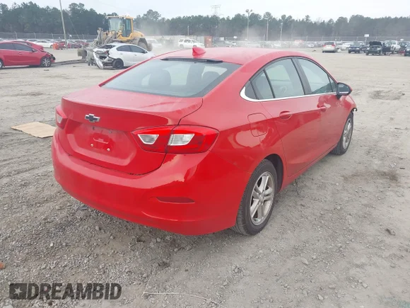 ✅ 2017 Chevrolet Cruze LT • VIN: 1G1BE5SM6H7263905 • Lot: 44065306. Wystawiony na IAAI z przebiegiem 103 773 mil. Bezpłatny archiwum sprzedaży aukcyjnych z USA i szczegółowy raport historii pojazdu na DreamBid. Zdjęcie 4.