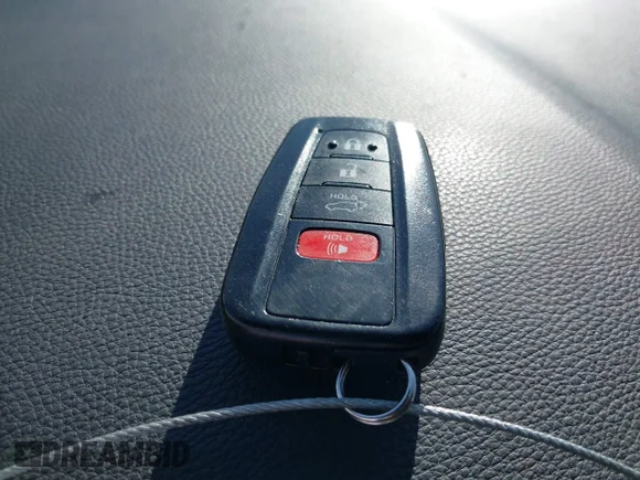 ✅ 2022 Toyota RAV4 XLE • VIN: 2T3P1RFV6NC303775 • Lot: 44487601. Listed on IAAI with 64,206 mi. Free auction sales archive from the USA and detailed vehicle history report at DreamBid. Image 11.