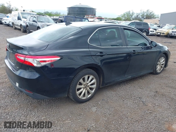 ✅ 2019 Toyota Camry XLE • VIN: 4T1B11HK4KU843336 • Лот: 44845434. Опубліковано раніше на IAAI з пробігом 126 159 миль. Безкоштовний доступ до архіву аукціонних продажів зі США та докладний звіт про історію автомобіля на DreamBid. Зображення 4.