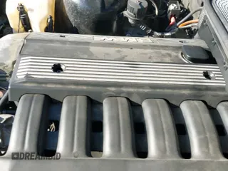 ✅ 1995 BMW 3 Series • VIN: WBABF4328SEK18413 • Lot: 43259206. Wystawiony na IAAI z przebiegiem 161 738 mil. Bezpłatny archiwum sprzedaży aukcyjnych z USA i szczegółowy raport historii pojazdu na DreamBid. Zdjęcie 14.