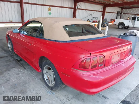 ✅ 1998 Ford Mustang • VIN: 1FAFP4448WF184660 • Lot: 42724584. Wystawiony na IAAI z przebiegiem 151 736 mil. Bezpłatny archiwum sprzedaży aukcyjnych z USA i szczegółowy raport historii pojazdu na DreamBid. Zdjęcie 3.