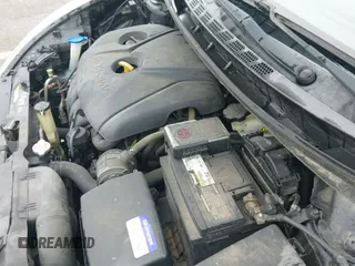 ✅ 2012 Hyundai Elantra GLS • VIN: KMHDH4AE1CU338429 • Лот: 43297879. Опубликован ранее на IAAI с пробегом 203 259 миль. Бесплатный доступ к архиву аукционных продаж из США и подробный отчёт об истории автомобиля на DreamBid. Изображение 21.