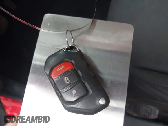 ✅ 2020 Jeep Wrangler Unlimited Freedom • VIN: 1C4HJXDG8LW128309 • Lot: 45166123. Wystawiony na IAAI z przebiegiem 109 432 mil. Bezpłatny archiwum sprzedaży aukcyjnych z USA i szczegółowy raport historii pojazdu na DreamBid. Zdjęcie 11.