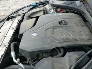 ✅ 2019 BMW 3 Series 330i • VIN: WBA5R1C59KAK06310 • Lot: 42830197. Listed on IAAI with 81,674 mi. Free auction sales archive from the USA and detailed vehicle history report at DreamBid. Image 19.