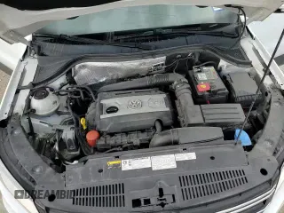 ✅ 2018 Volkswagen Tiguan • VIN: WVGAV7AX2JK005244 • Лот: 63442225. Опубликован ранее на Copart с пробегом 23 374 миль. Бесплатный доступ к архиву аукционных продаж из США и подробный отчёт об истории автомобиля на DreamBid. Изображение 17.