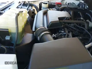 ✅ 2019 Nissan NV Cargo S • VIN: 1N6BF0KY5KN800175 • Lot: 43694451. Wystawiony na IAAI z przebiegiem 112 130 mil. Bezpłatny archiwum sprzedaży aukcyjnych z USA i szczegółowy raport historii pojazdu na DreamBid. Zdjęcie 18.