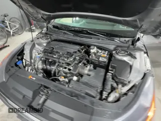 ✅ 2025 Kia K4 LXS • VIN: 3KPFT4DE8SE038083 • Lot: 93885405. Wystawiony na Copart z przebiegiem 11 194 mil. Bezpłatny archiwum sprzedaży aukcyjnych z USA i szczegółowy raport historii pojazdu na DreamBid. Zdjęcie 11.