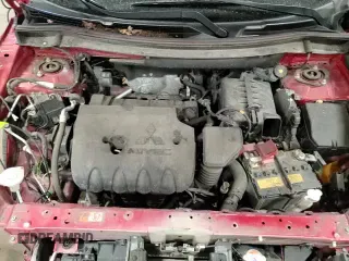 ✅ 2019 Mitsubishi Outlander ES • VIN: JA4AD2A30KZ010632 • Lot: 49316005. Listed on Copart with 101,196 mi. Free auction sales archive from the USA and detailed vehicle history report at DreamBid. Image 17.