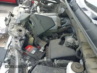 ✅ 2019 Toyota Highlander SE • VIN: 5TDKZRFH9KS560471 • Лот: 43397121. Опубликован ранее на IAAI с пробегом 148 898 миль. Бесплатный доступ к архиву аукционных продаж из США и подробный отчёт об истории автомобиля на DreamBid. Изображение 19.