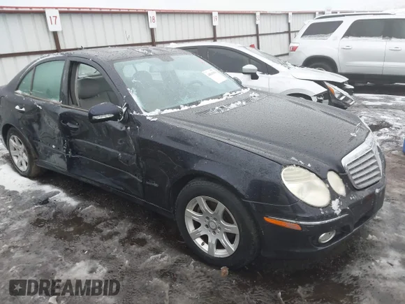 ✅ 2007 Mercedes-Benz E 320 • VIN: WDBUF22X37B047087 • Lot: 44046860. Listed on IAAI with 180,976 mi. Free auction sales archive from the USA and detailed vehicle history report at DreamBid. Image 1.