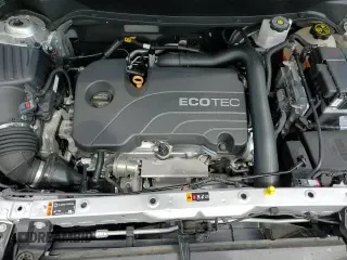 ✅ 2020 Chevrolet Equinox LT • VIN: 3GNAXKEV9LS579493 • Lot: 84272065. Wystawiony na Copart z przebiegiem 81 657 mil. Bezpłatny archiwum sprzedaży aukcyjnych z USA i szczegółowy raport historii pojazdu na DreamBid. Zdjęcie 16.