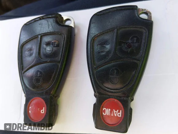✅ 2004 Mercedes-Benz E 320 • VIN: WDBUF65J24A416313 • Lot: 44630109. Wystawiony na IAAI z przebiegiem 75 708 mil. Bezpłatny archiwum sprzedaży aukcyjnych z USA i szczegółowy raport historii pojazdu na DreamBid. Zdjęcie 11.
